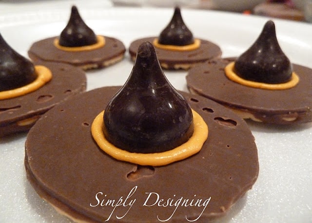 Witches Hat Cookies by Simply Designing