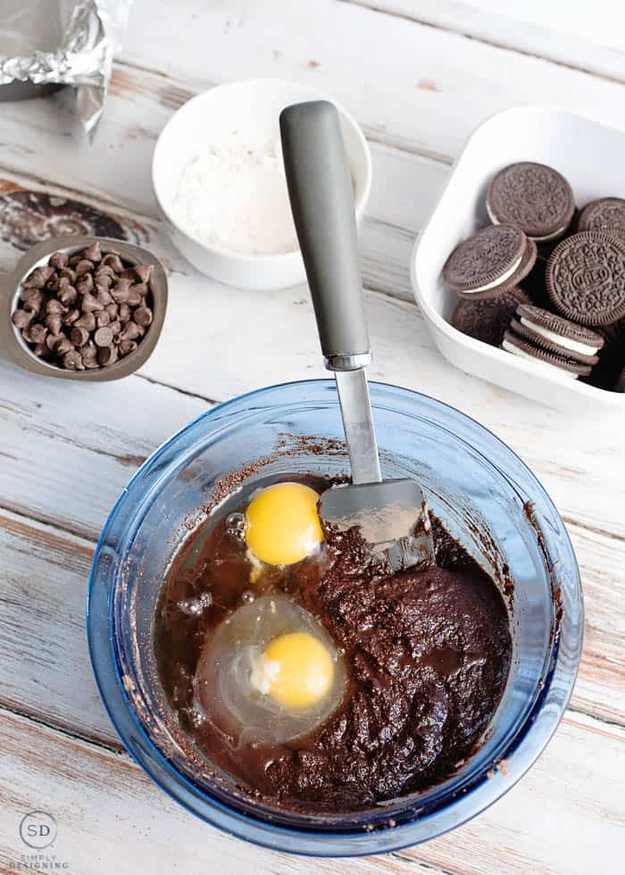 add eggs to brownie mix