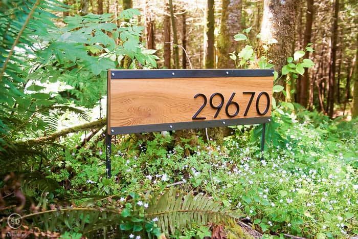 house address number sign