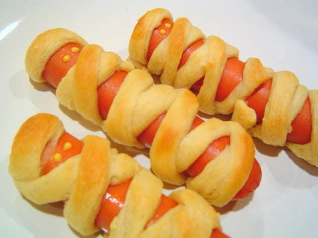 Mummy+Dogs1 | Mummy Dogs | 24 |