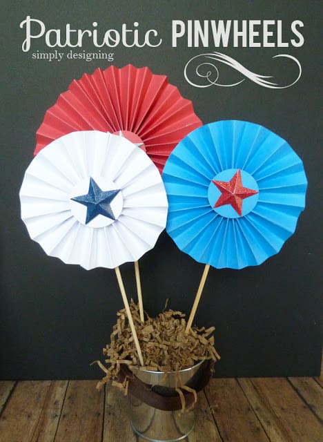 Patriotic+Pinwheel+decor1 | Patriotic Pinwheel Decor #PatrioticHOA | 13 |