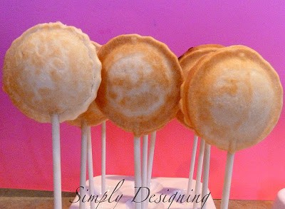 Pie+031 | Strawberry Rhubarb Pie Pops | 27 |