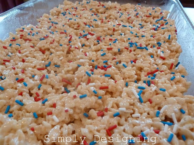 RK1a1 | 4th of July Rice Krispie Treats | 34 |