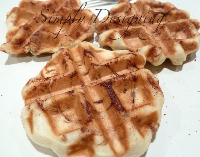 Waffles+011 | Cinnamon Bun Waffles | 14 |