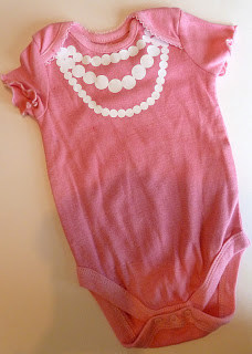 girl+011 | Baby Onesie Using Iron-On Vinyl | 8 |
