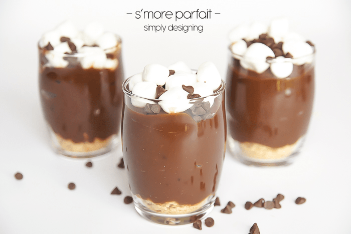 smore parfait recipe - this is so delicious and only takes a few minutes to make