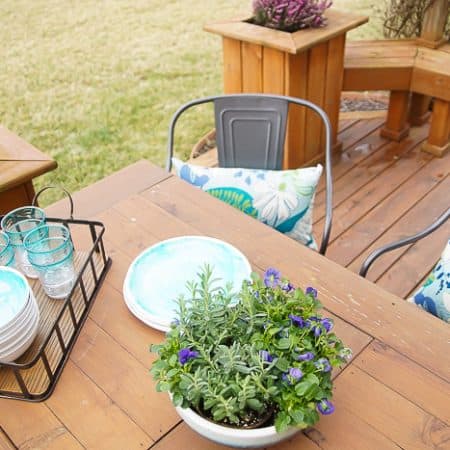 A Farmhouse Outdoor Living Space Update in Just a Few Minutes