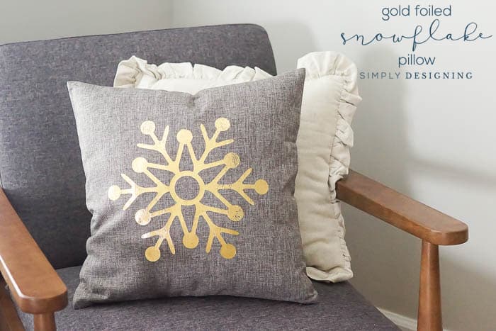Gold Foled Snowflake Pillow | How To Foil Fabric So You Can Make These Snowflake Pillows | 33 | how to pot a plant