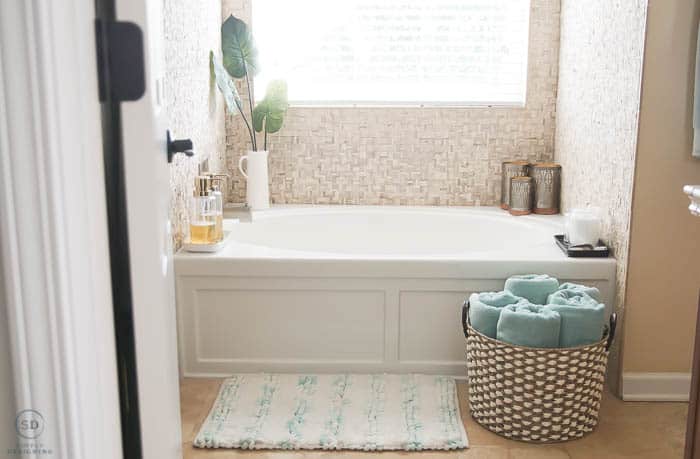 7 Simple Self Care Ideas that you can do Quickly 00318 | 7 Simple Self-Care Ideas You Can Do Quickly | 24 | make a vinyl stencil